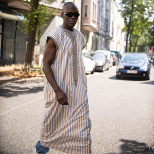 THOBE SENEGALAISE - Helal Beach Boy – Detailansicht