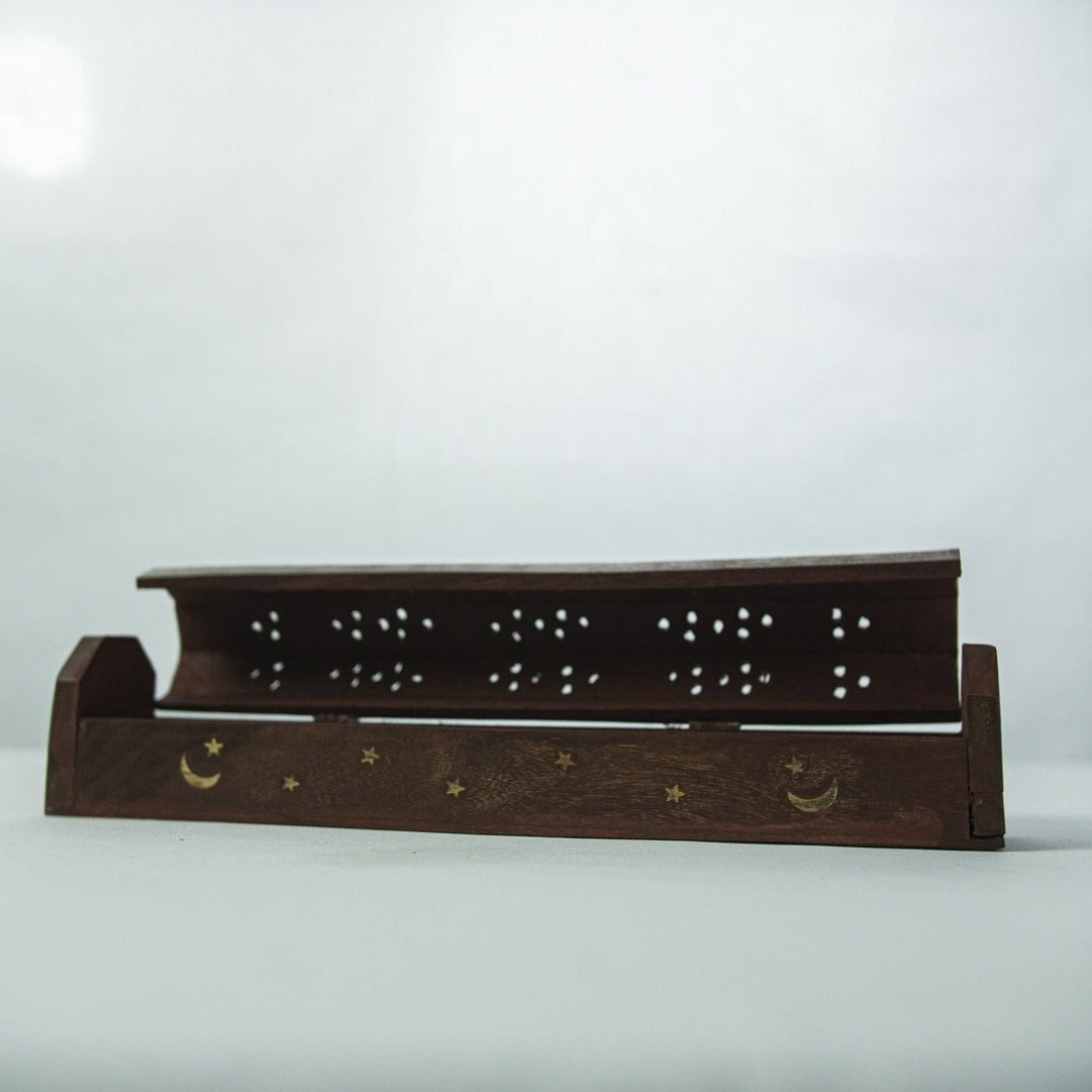 Raeucherstaebchen Halter Schalen und Truhen fuer sauberes Abbrennen