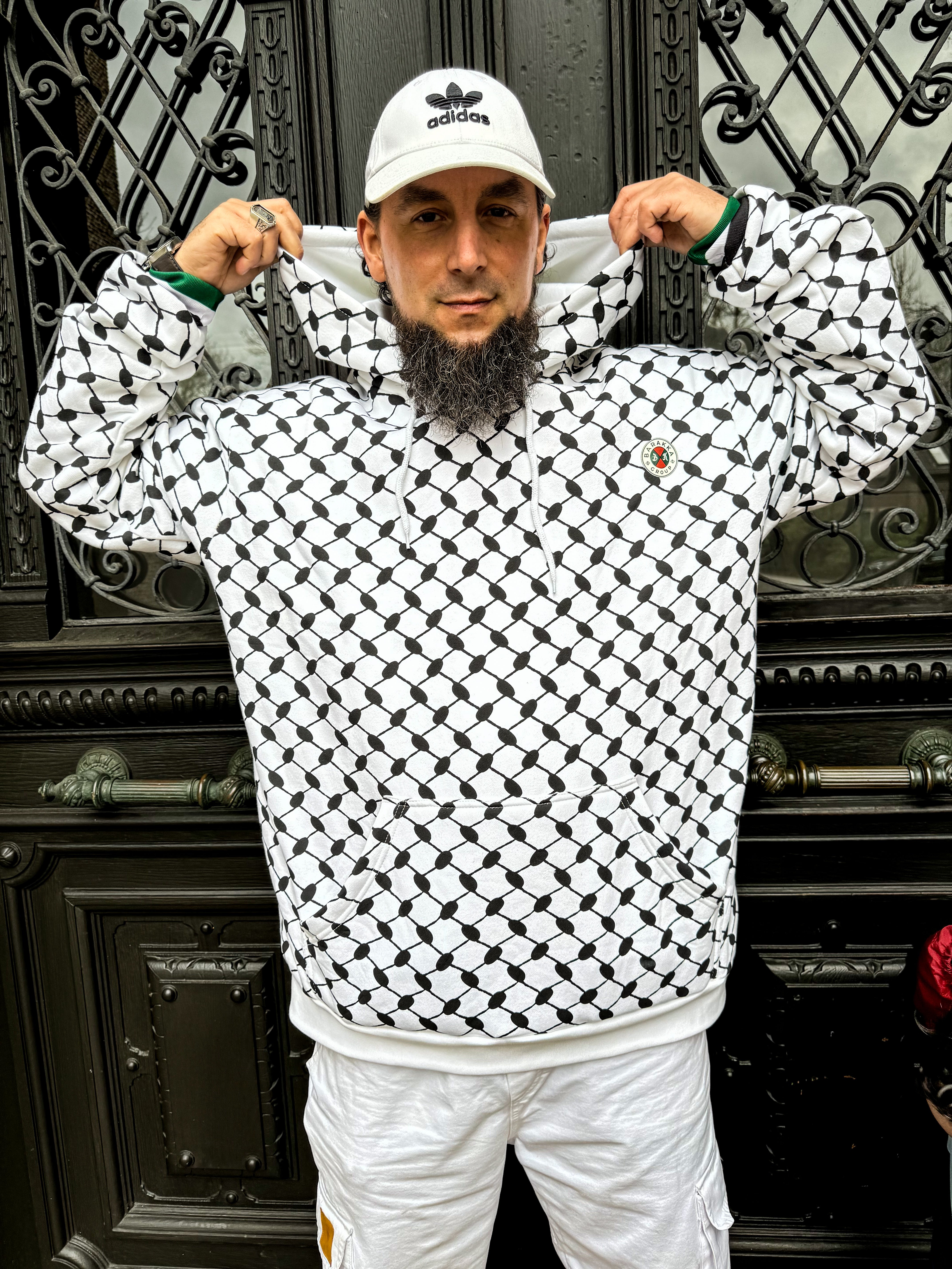 Kufiya Muster Hoodie – Hauptansicht des Stücks