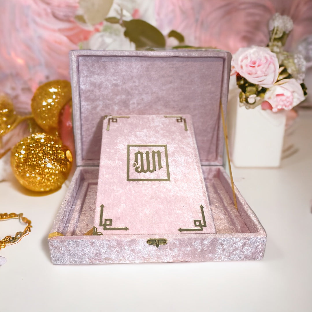 Geschenk Quran mit Standbox in Samt Edition